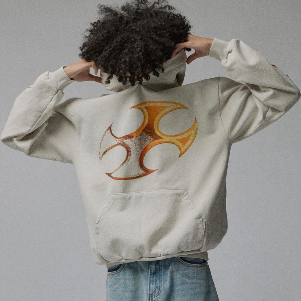 BASKETCASE GALLERY Beyblade Hoodie
